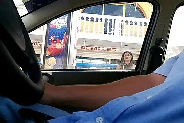 Cô gái tóc vàng vừa tròn mười tám tuổi, và thu ky xxx cô ấy đã trăng hoa như một âm hộ.