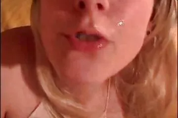 Christina hút gopnik cho một trò phim mom xxx chơi đố chữ.