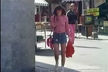 Người da đen đụ Stella em gái xx Flex, một dân làng người Nga, và kích thích điểm G, không ai biết trong làng
