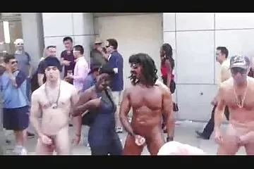 Đôi tình nhân trẻ lần đầu làm tình. xx video gai xinh