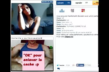 Cô gái trẻ người Nga thích nhập xxx cha con vai.