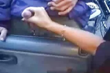 Con gà muốn đụ phim xxx 18 và đi đánh thức cha dượng.