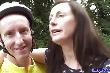 Bố mẹ bạn có đi coi xxx dạo với chó không? Mẹ kiếp!.