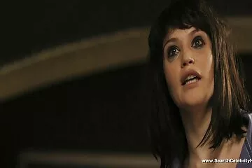 Fucked miệng cô ấy với âm hộ trơn trượt của cô ấy! Tư thế ngồi trên mặt và liếm lưỡi từ xec xxx bên dưới.