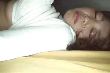 Cô gái hấp dẫn tuyệt vời Jolee Love bị tập phim sex lxxx thể vào mông, nhưng một người bạn đã giúp cô sống sót sau cuộc xâm lược.